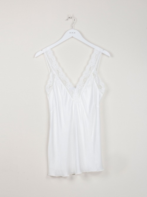 TOP LENCERO PUNTILLA CRUDO