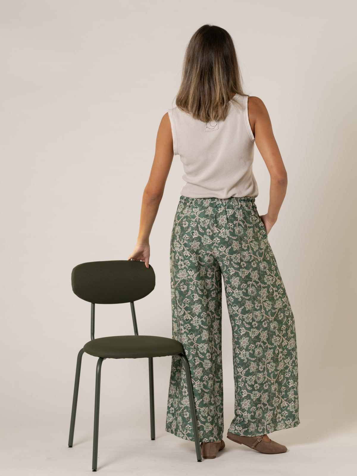 Woman Oversized fluid pants with pockets  Greencolour