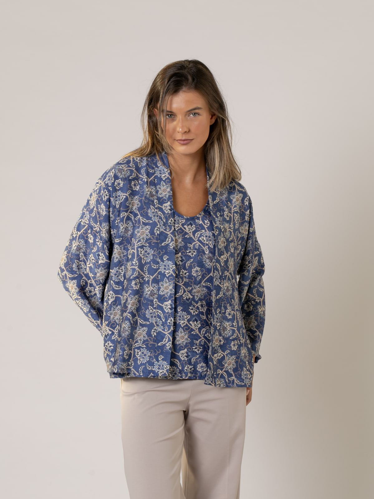 Woman fluid jacket drawings  Blue Navycolour