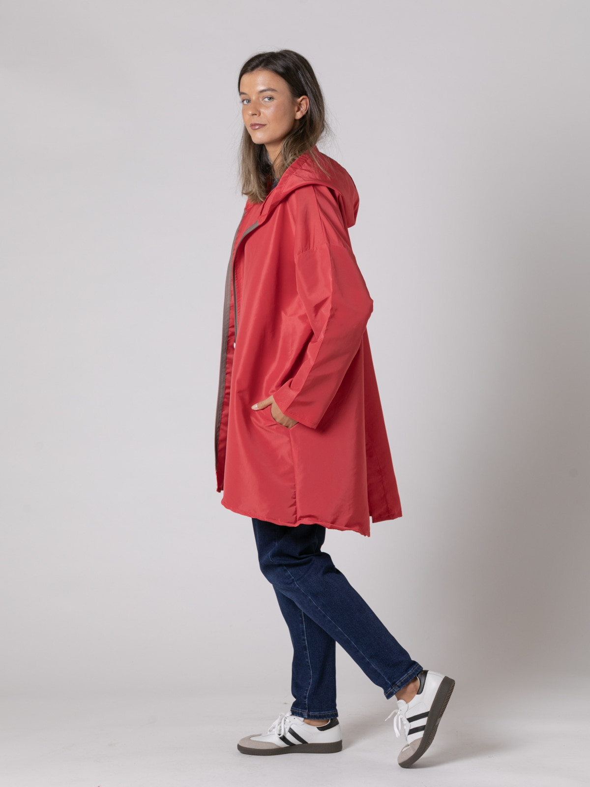 Impermeable oversize best quality color Rojo