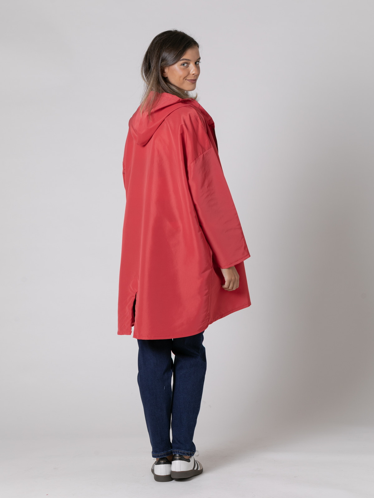 Impermeable oversize best quality color Rojo