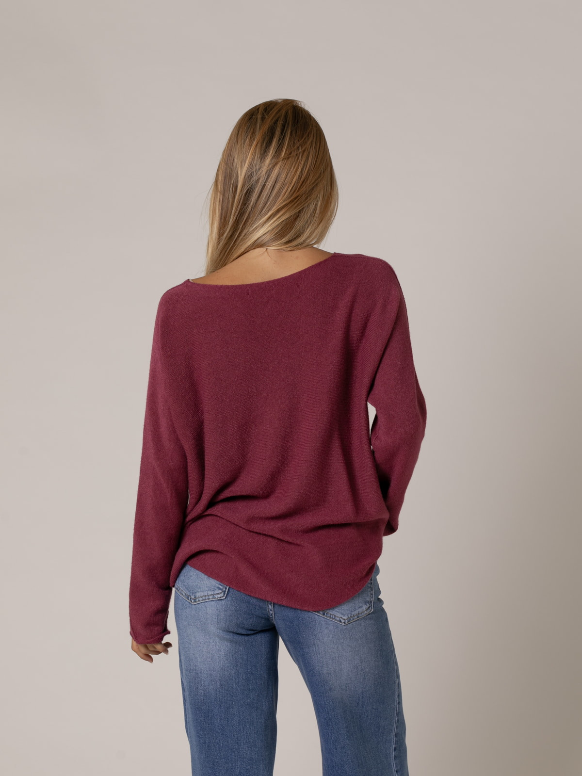 Woman Must-have V-neck sweater  cerezacolour