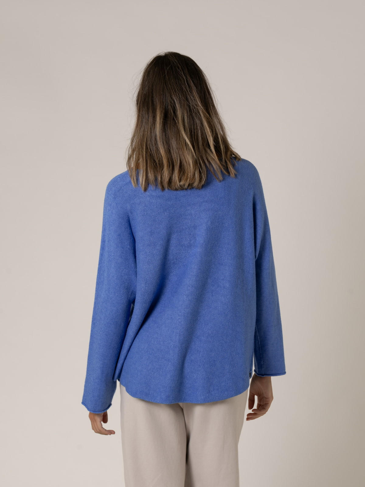 Woman Must-have boat neck sweater  azul kleincolour