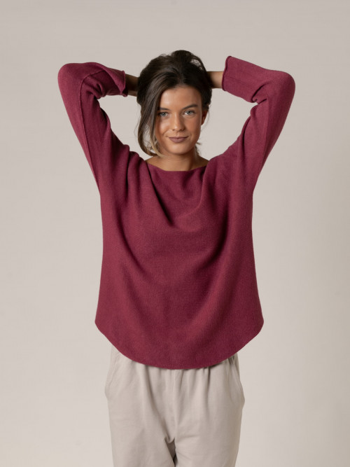 Woman Must-have boat neck sweater  cerezacolour