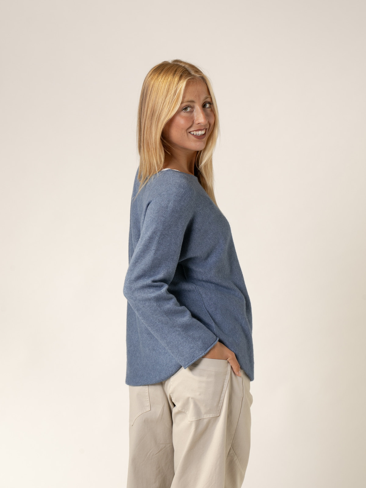 Woman Must-have boat neck sweater  Blue Jeancolour