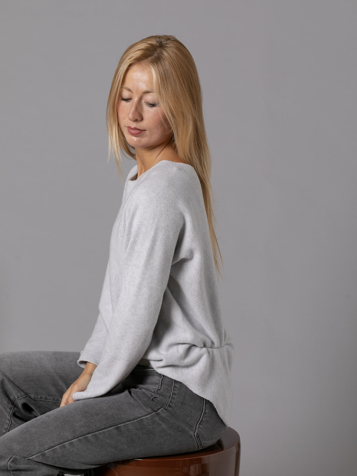 Woman Must-have boat neck sweater  Greycolour