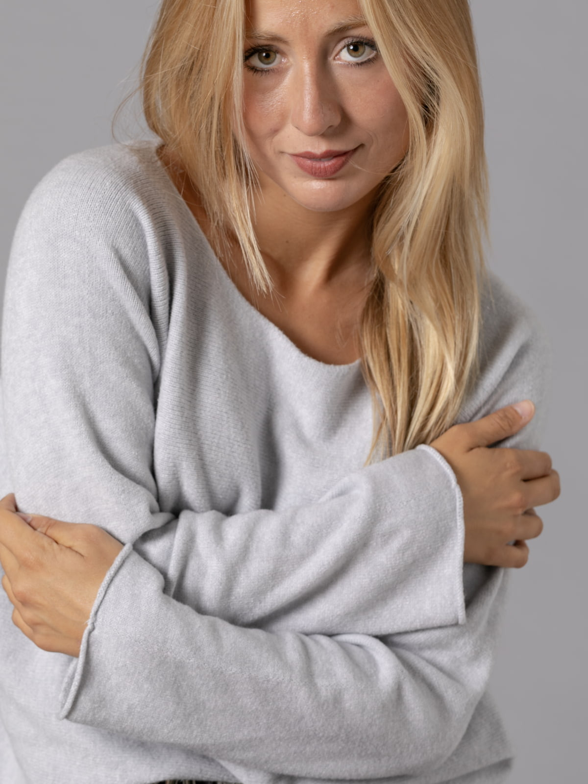 Woman Must-have boat neck sweater  Greycolour