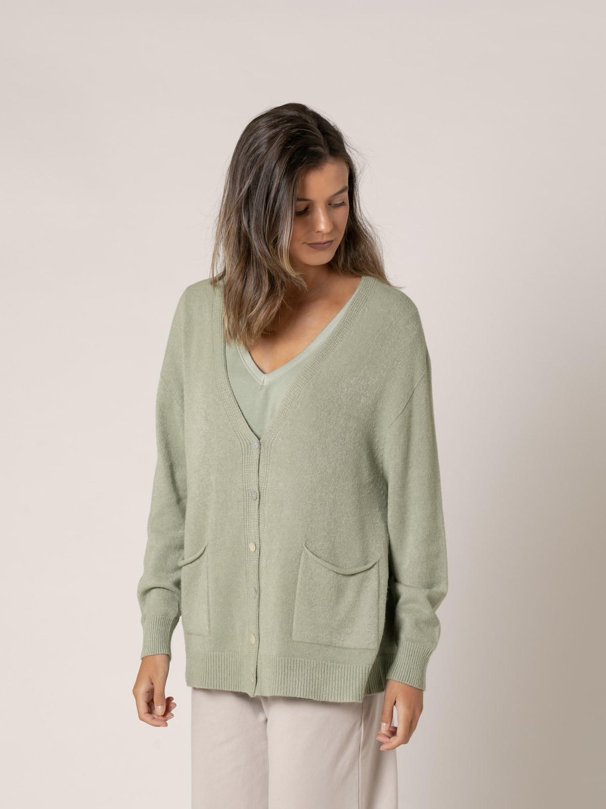 Cardigan punto soft botones color Caqui