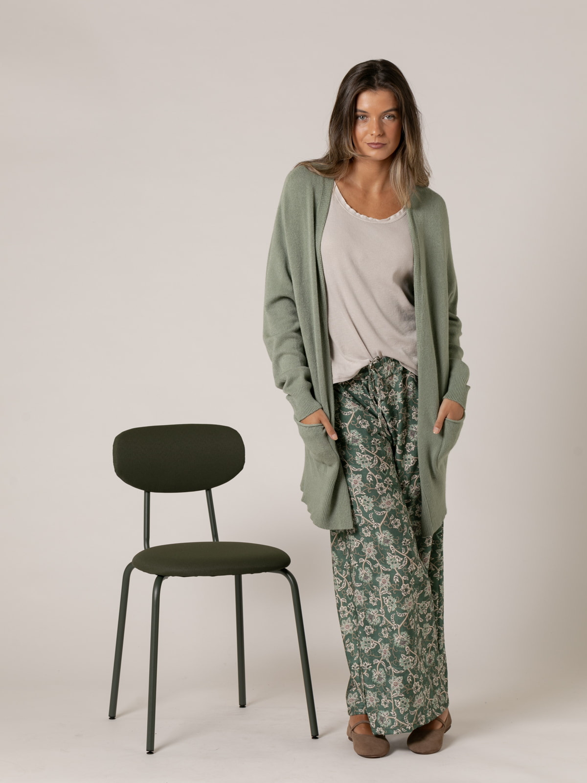  Long cardigan with soft knit pockets  Khaki colour