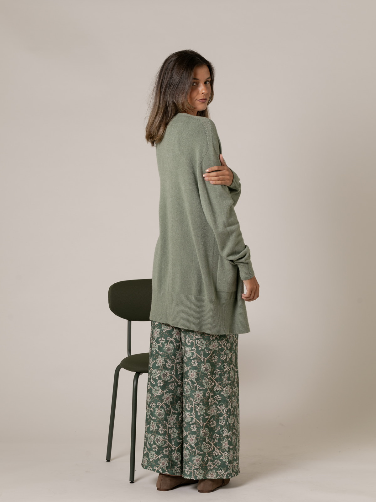  Long cardigan with soft knit pockets  Khaki colour