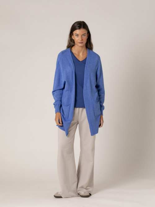 Woman Long cardigan with soft knit pockets  azul kleincolour