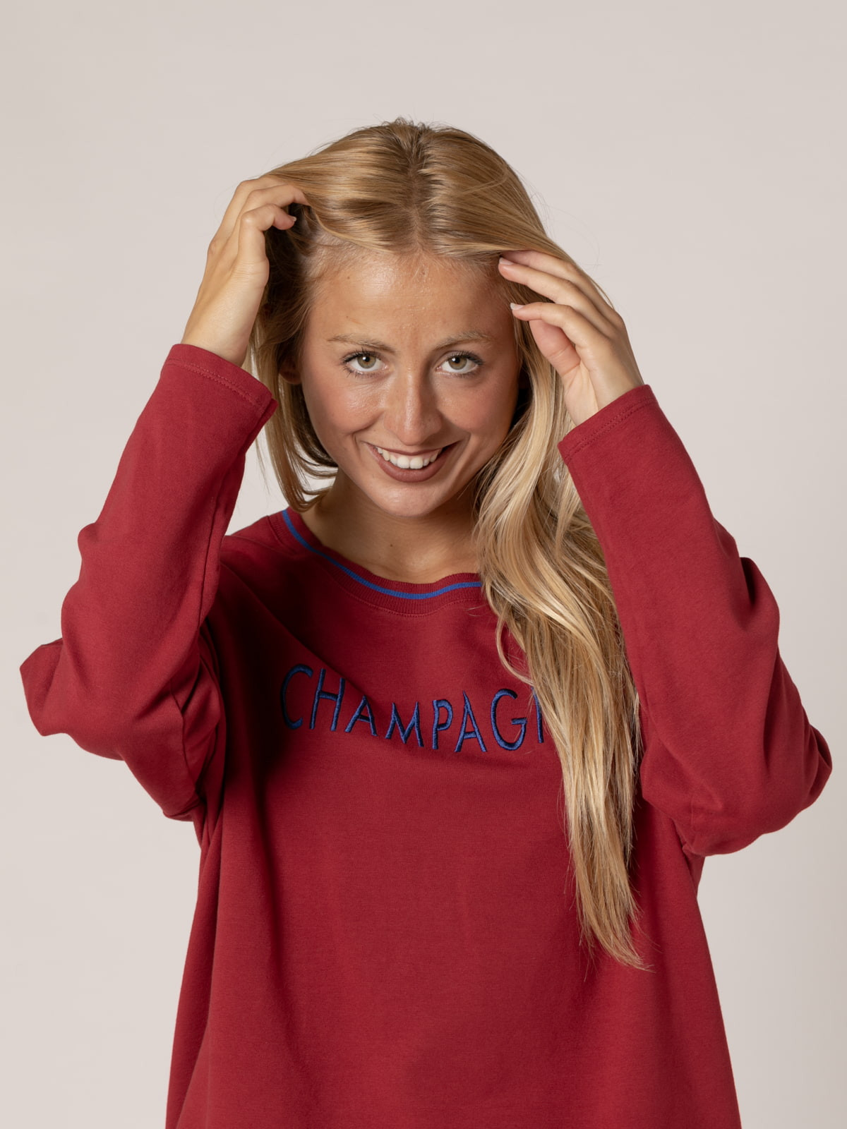 Woman Round neck cotton sweatshirt  cerezacolour