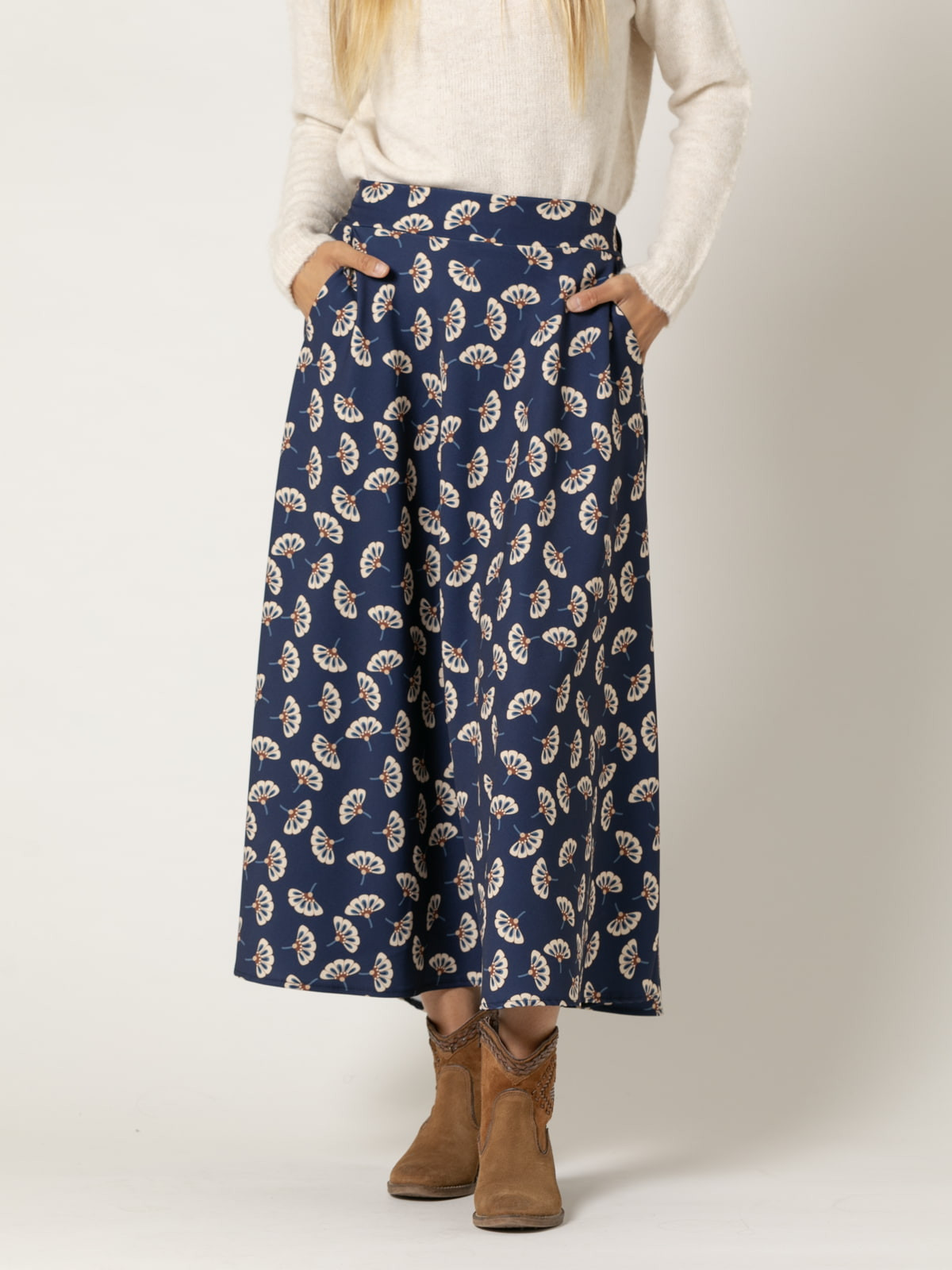 Woman Long skirt with pockets with little flower print  Blue Navycolour