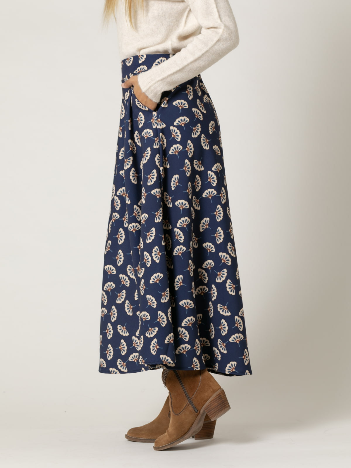 Woman Long skirt with pockets with little flower print  Blue Navycolour