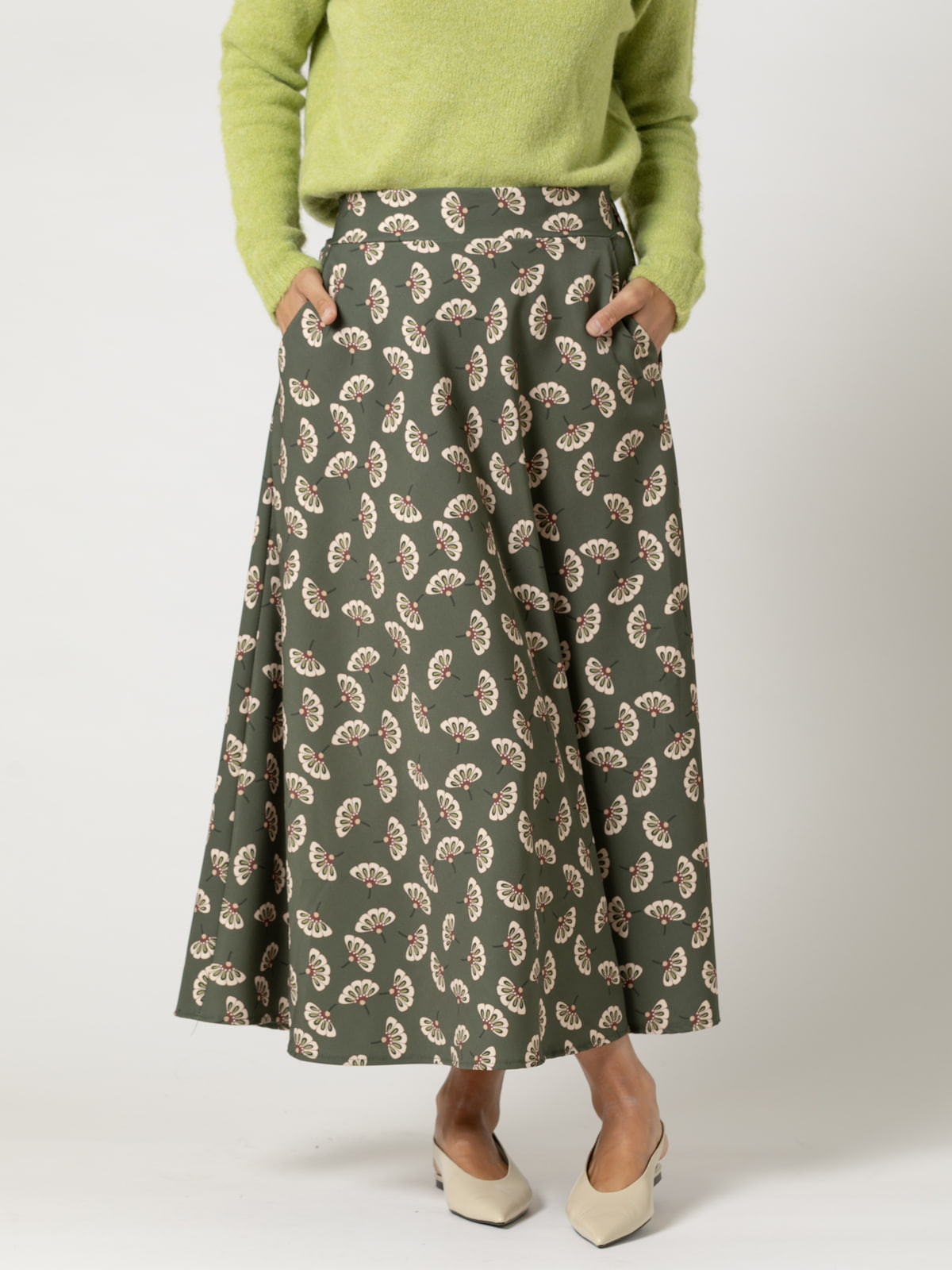 Woman Long skirt with pockets with little flower print  Greencolour