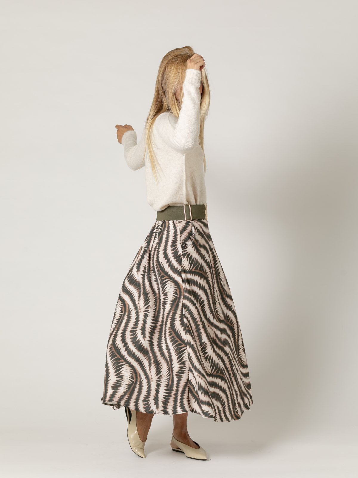 Woman Long skirt with pockets and wave print  Khakicolour