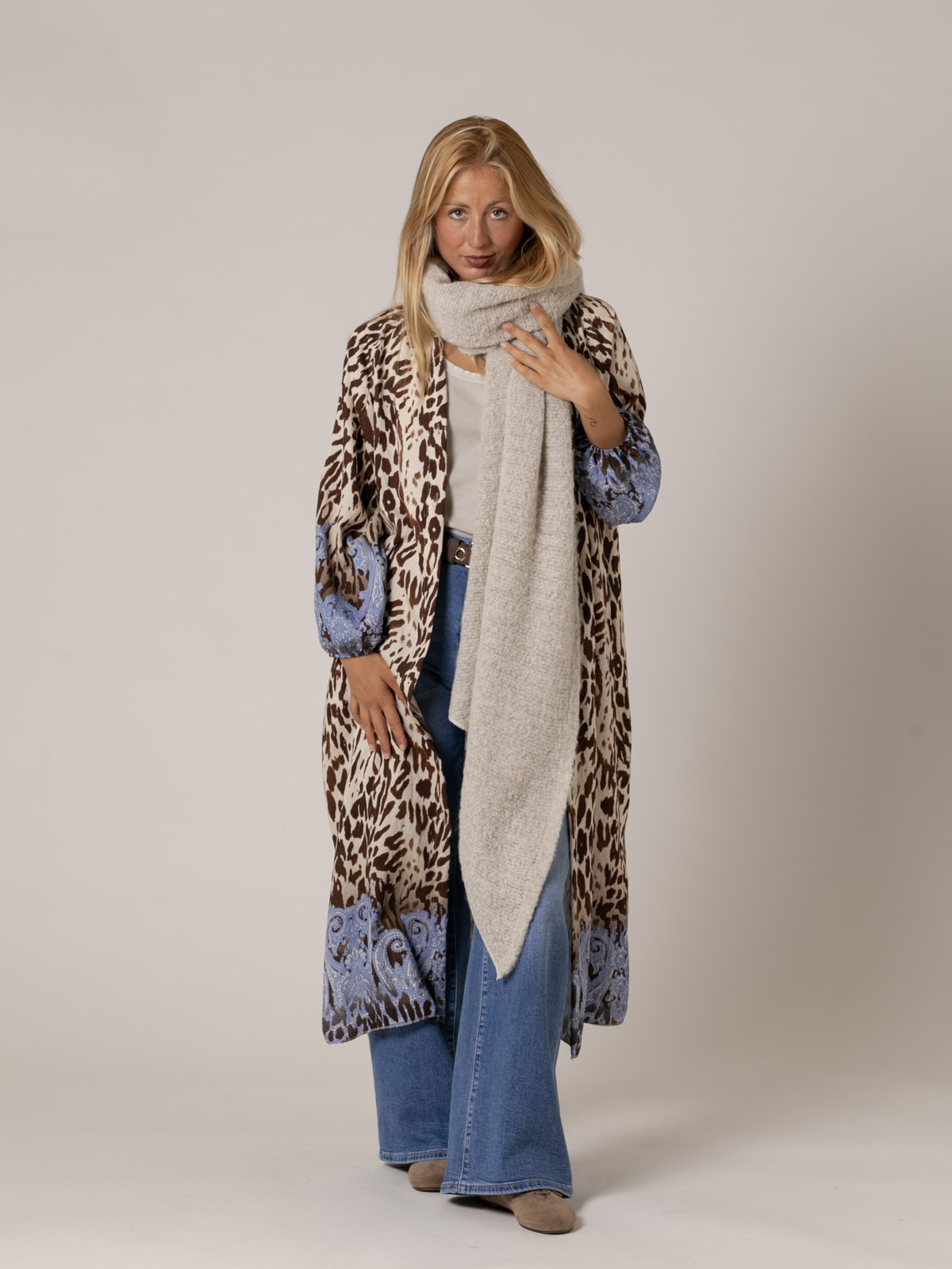 Woman Super soft oversized scarf  Greycolour