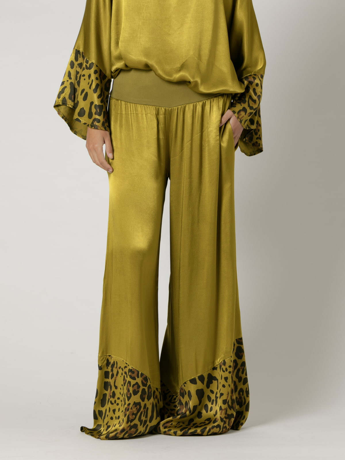 Animal print low trousers  Lima colour