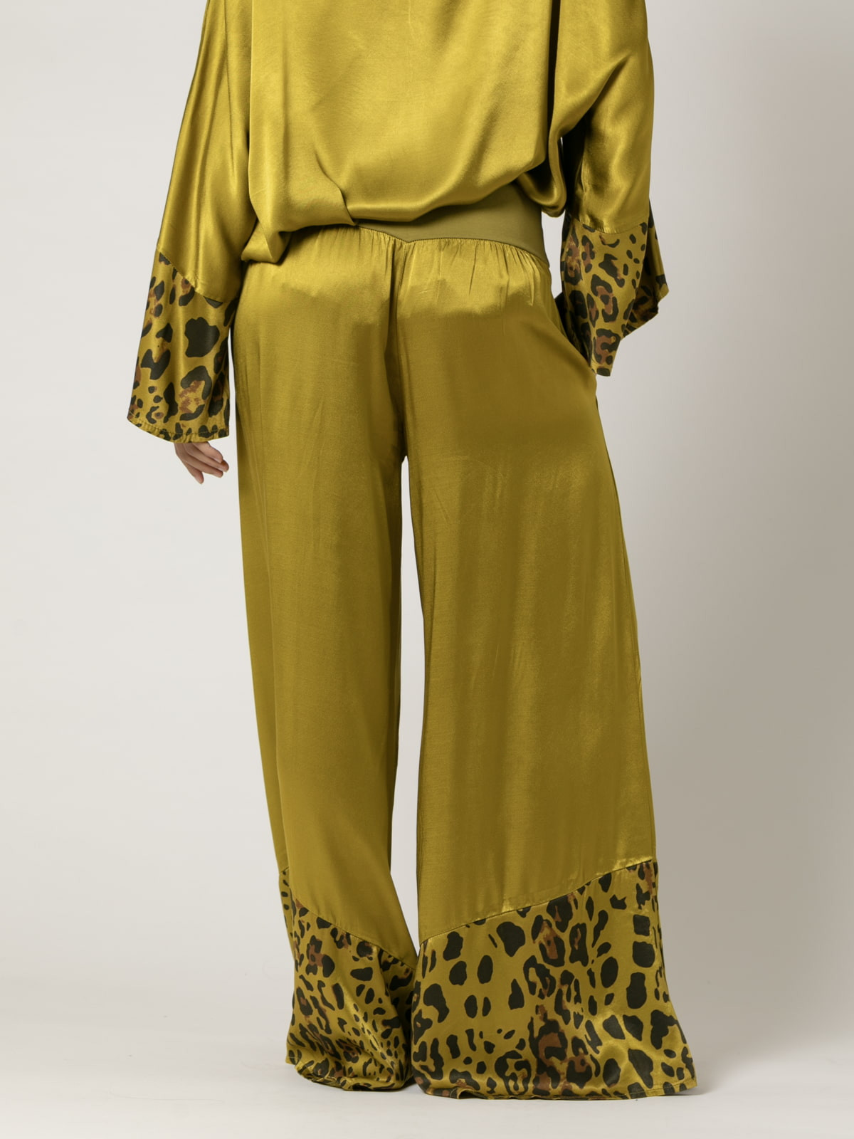 Animal print low trousers  Lima colour