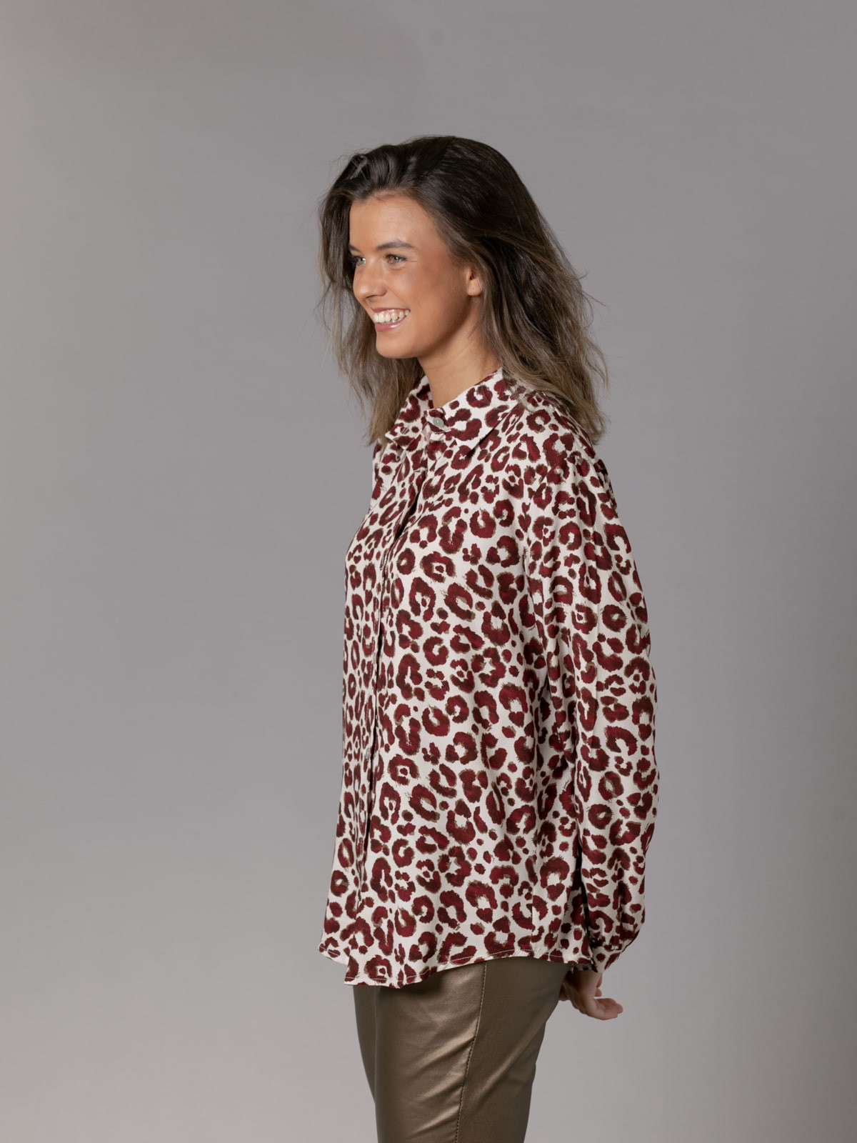 Woman Flowing animal print shirt  Bordeauxcolour