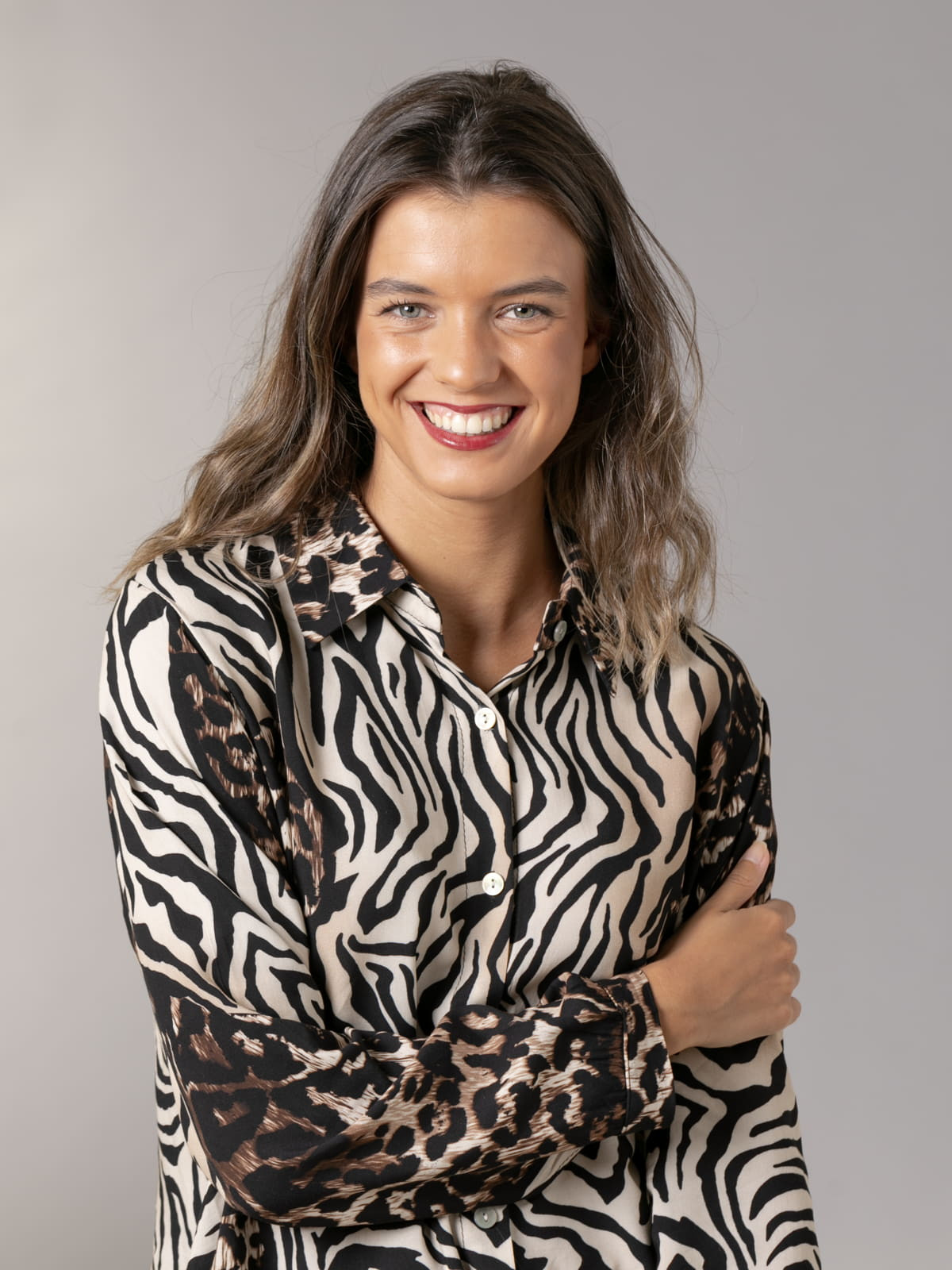 Camisa fluida animal print color Negro