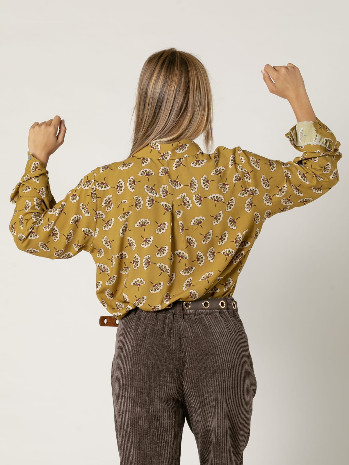 Woman Flowing shirt with little flower print  Ochercolour