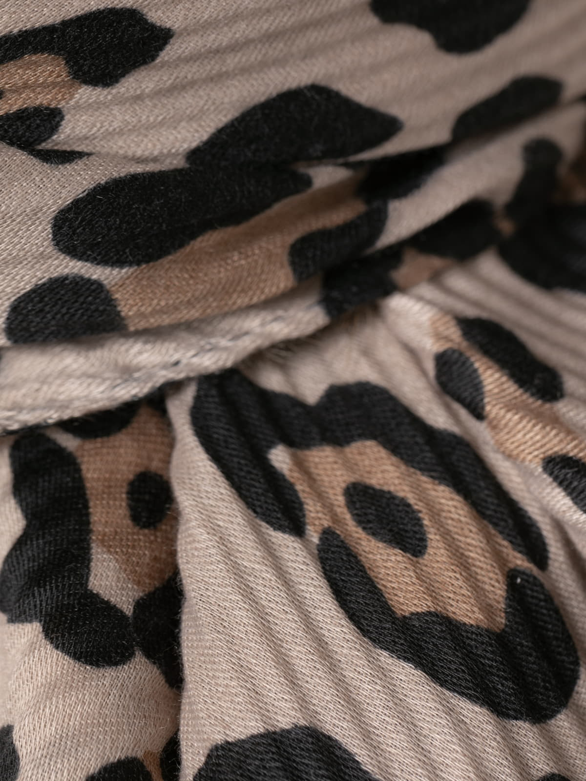 Woman Animal print pleated scarf  Camelcolour