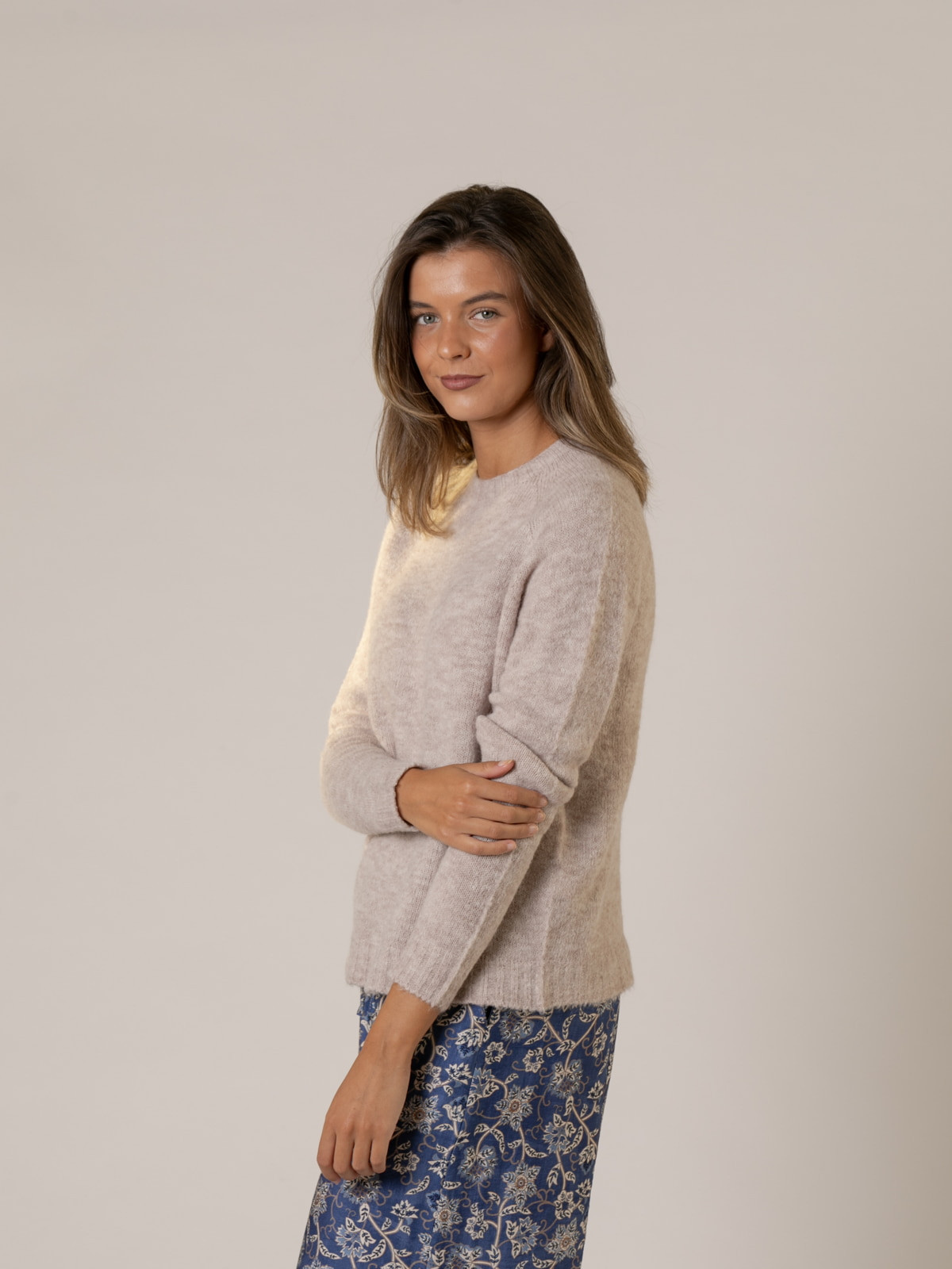 Woman Must-have crew neck wool sweater  Stonecolour