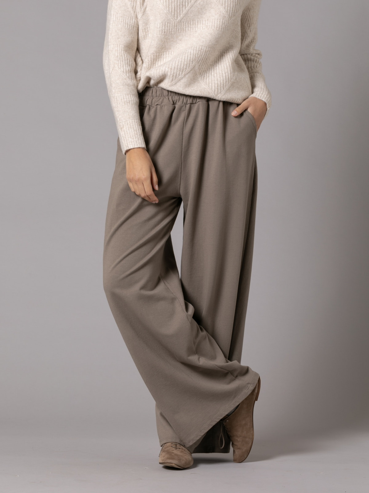 Wide leg plush pants with pockets  Taupe colour