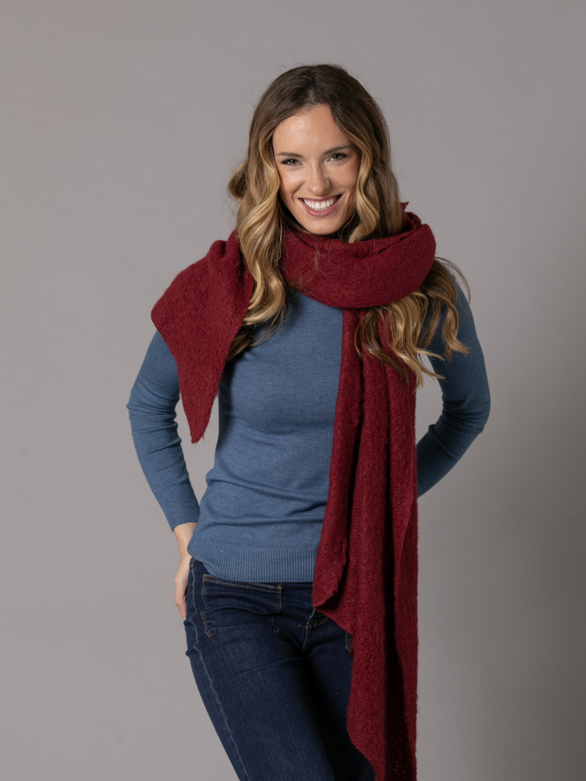 Super soft oversized scarf Bordeaux colour