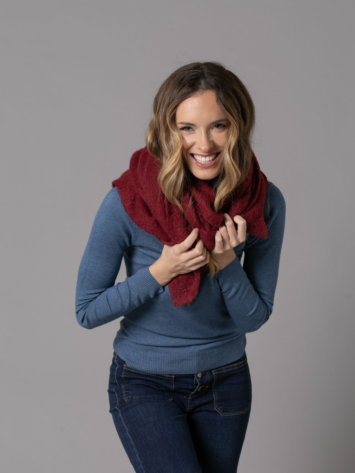 Super soft oversized scarf Bordeaux colour