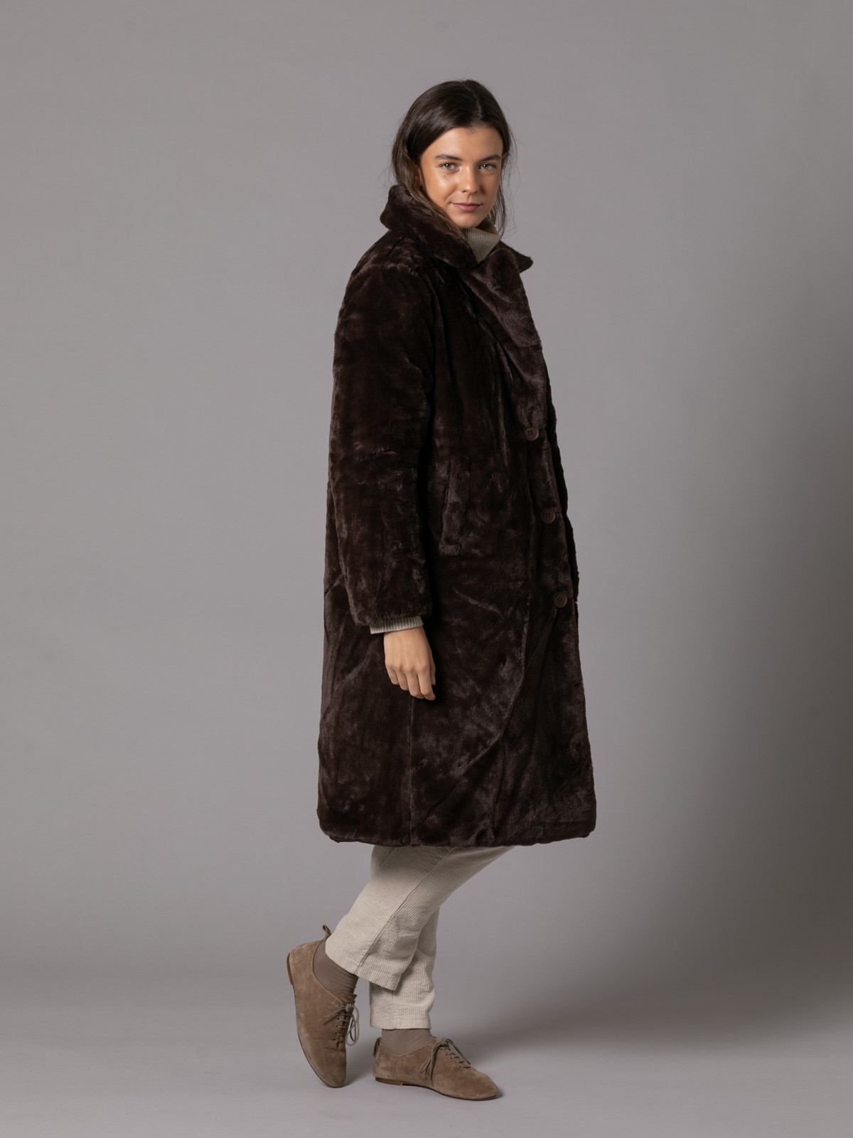 Reversible soft high textile fur padded coat  Marrón  colour