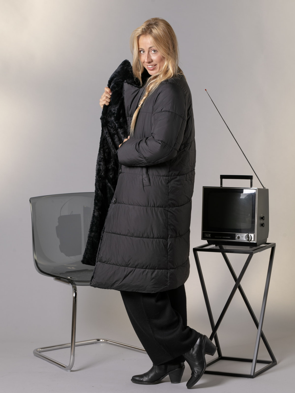 Reversible soft high textile fur padded coat  Black colour