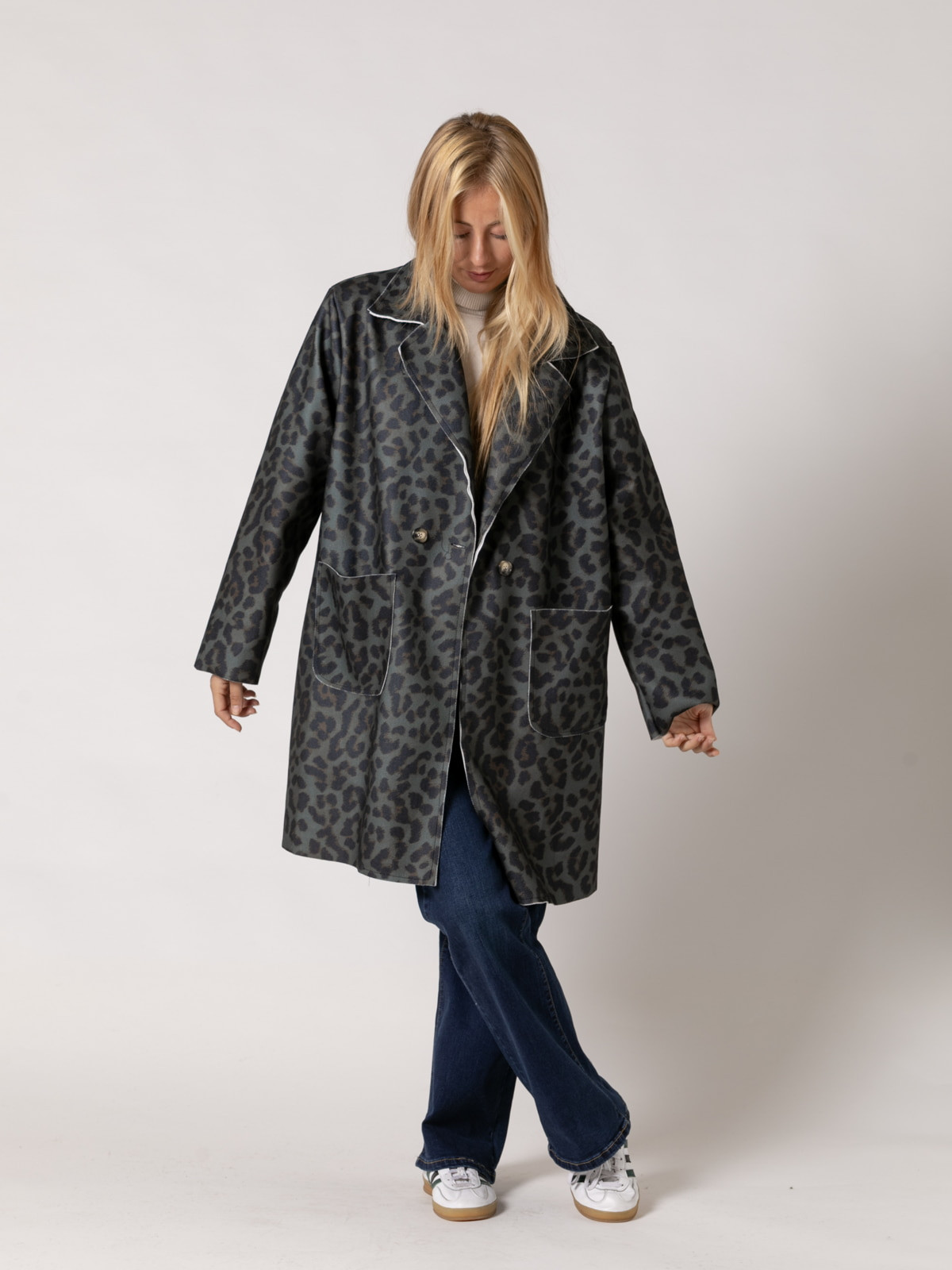 Animal print coat with pockets  Khaki colour