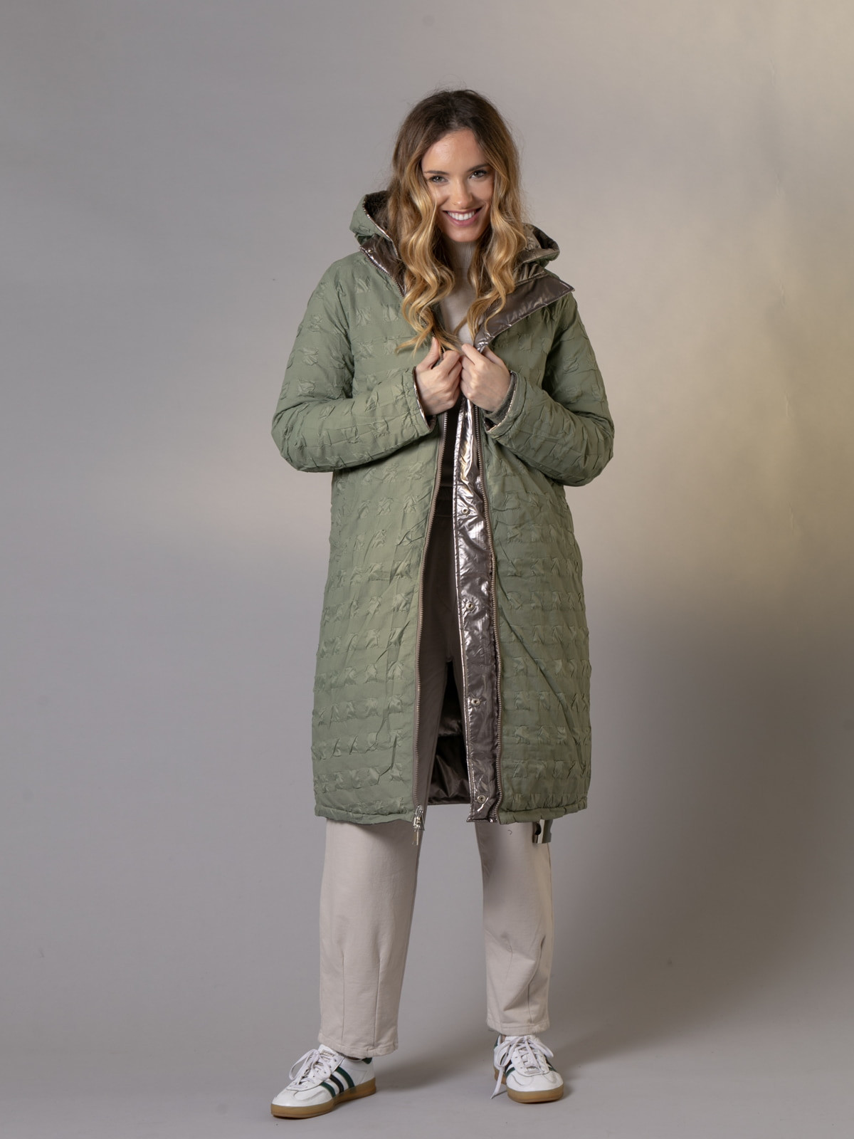 Quilted and reversible coat  bronce colour