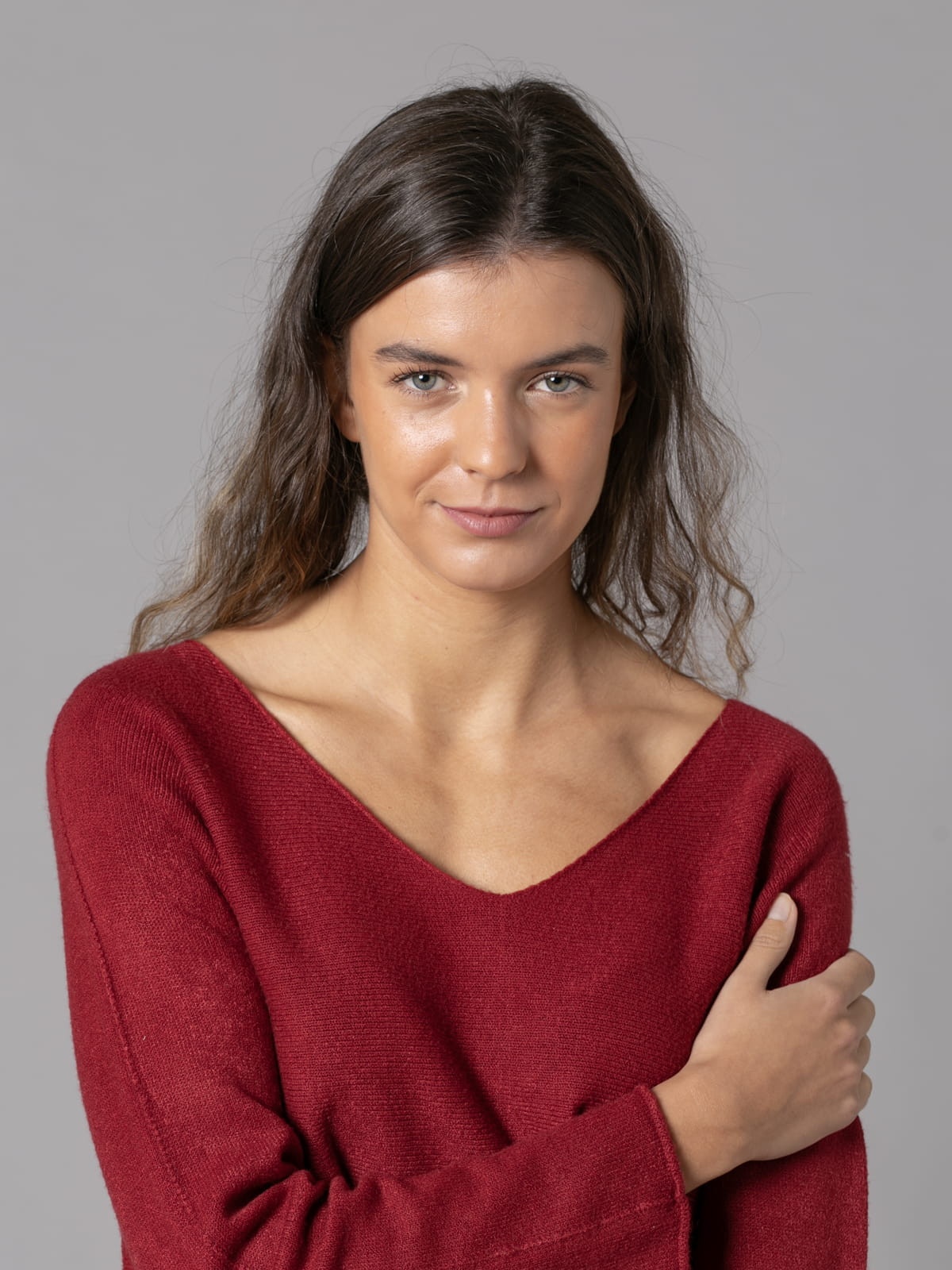 Must-have V-neck sweater  Bordeaux colour