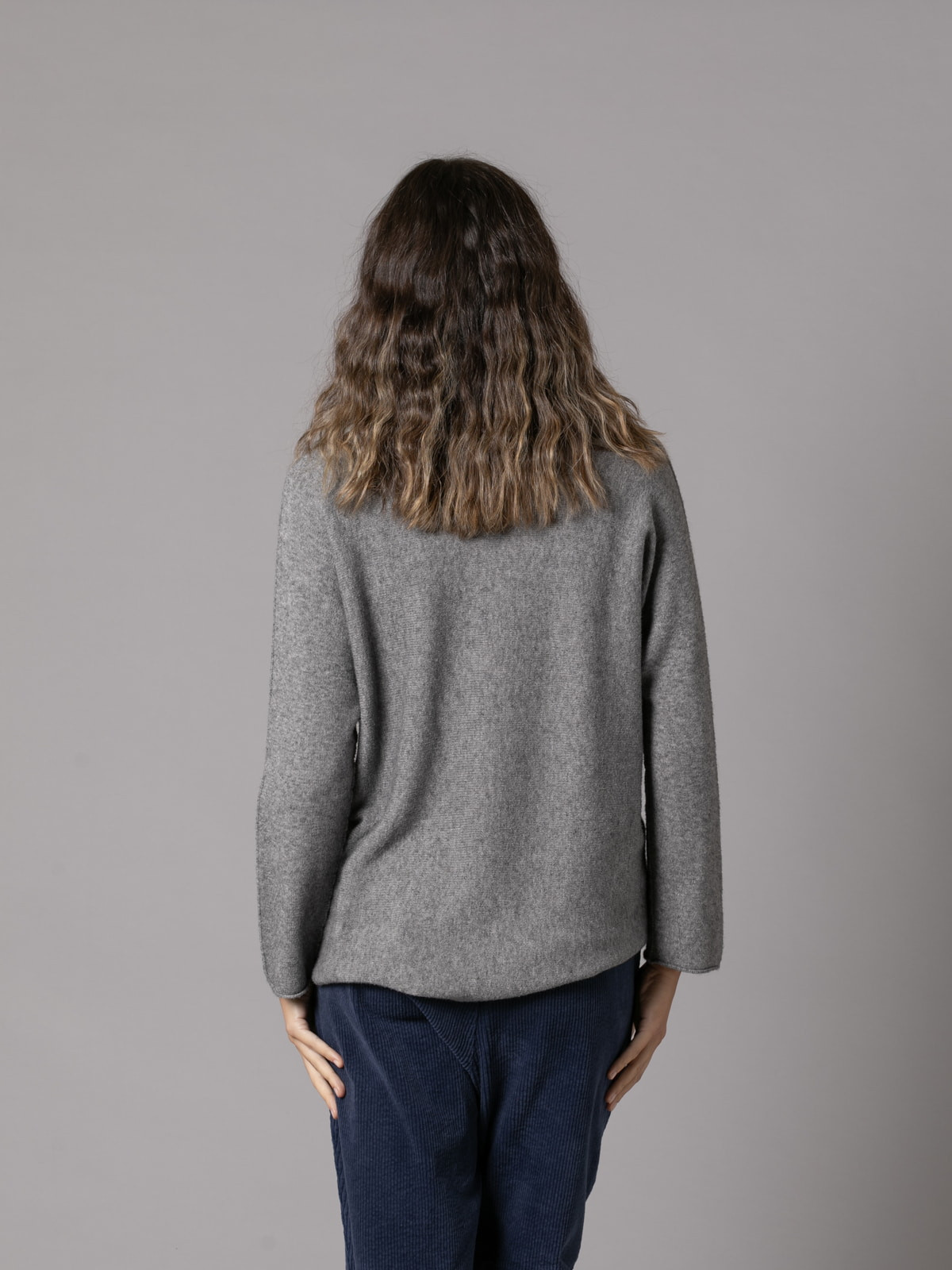 Must-have V-neck sweater  gris medio colour