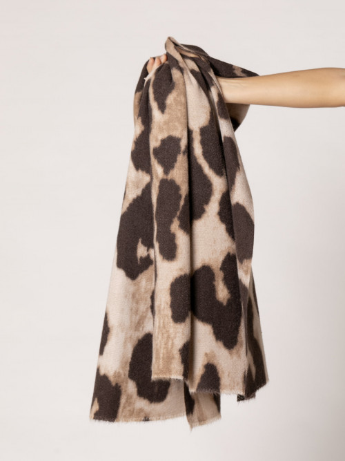 Bufanda animal print color Taupe