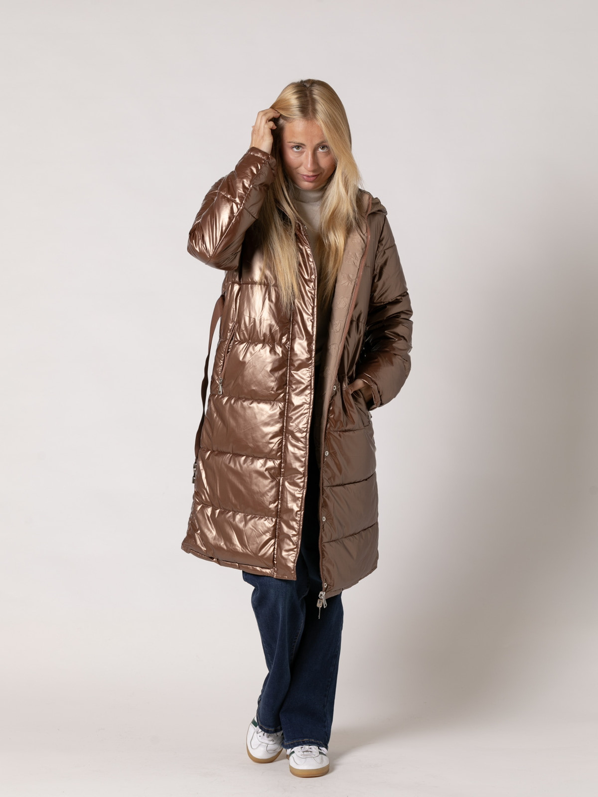 Quilted and reversible coat  Camel colour