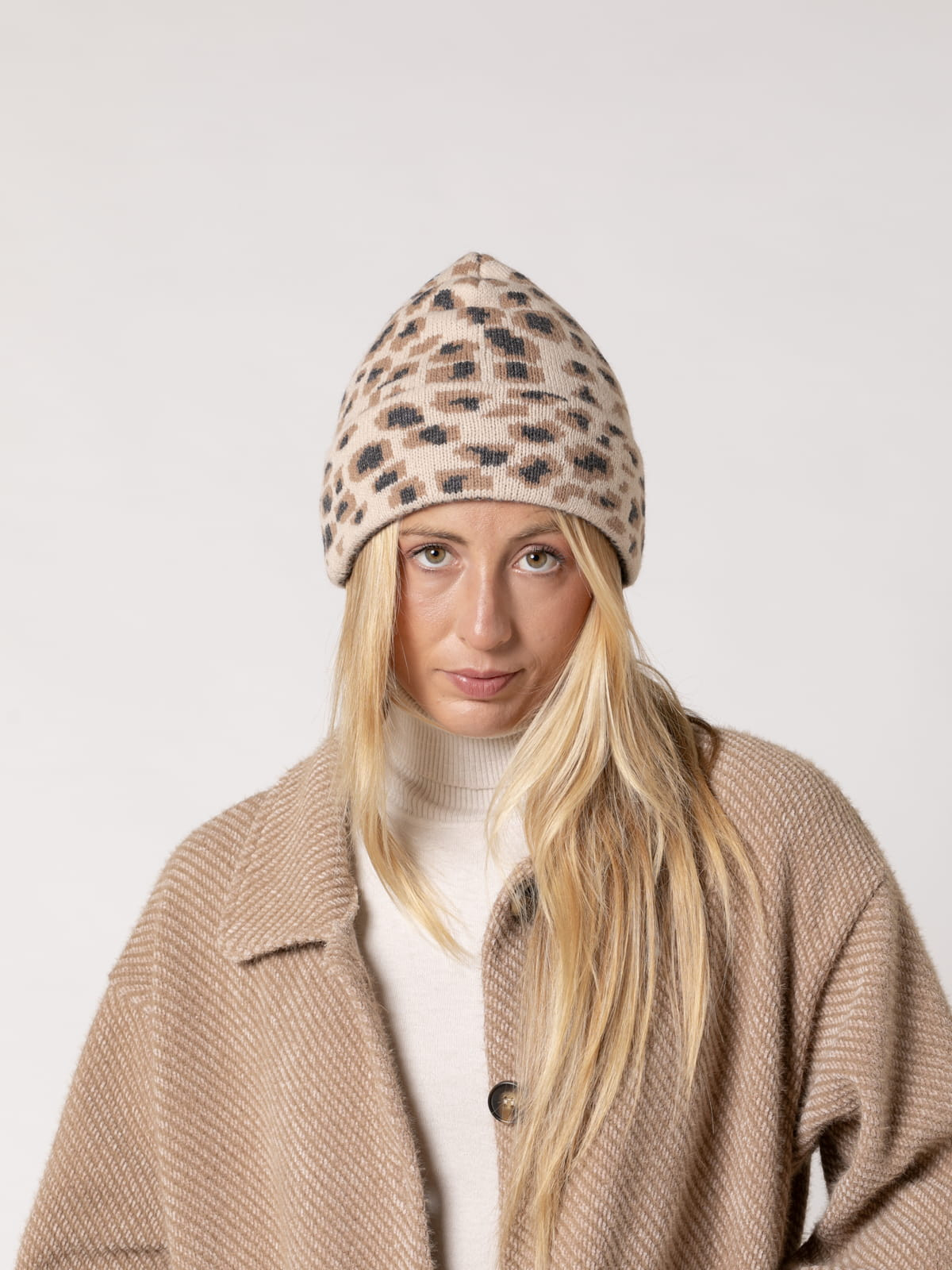 Animal print hat  Camel colour