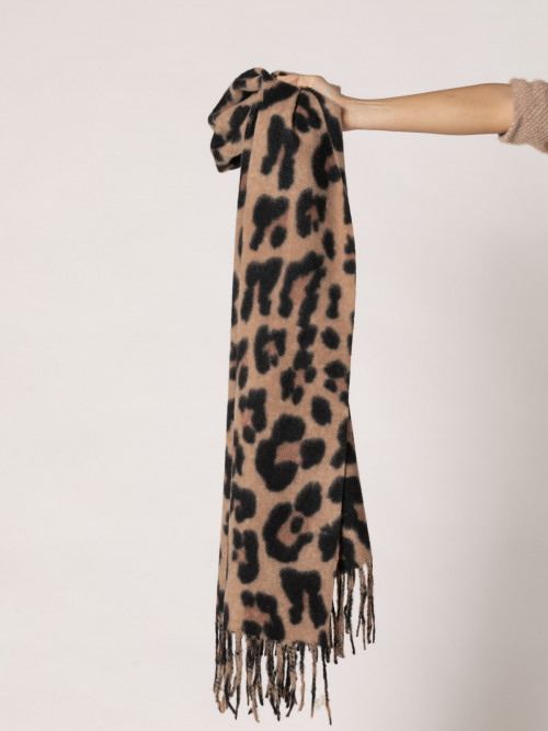 Bufanda soft animal print flecos color Camel