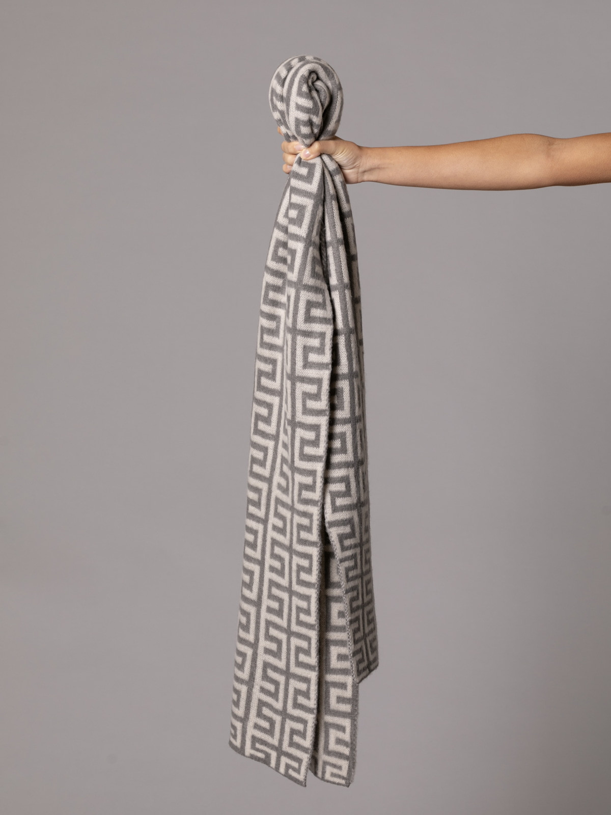 Knitted scarf drawing logo  Grey colour