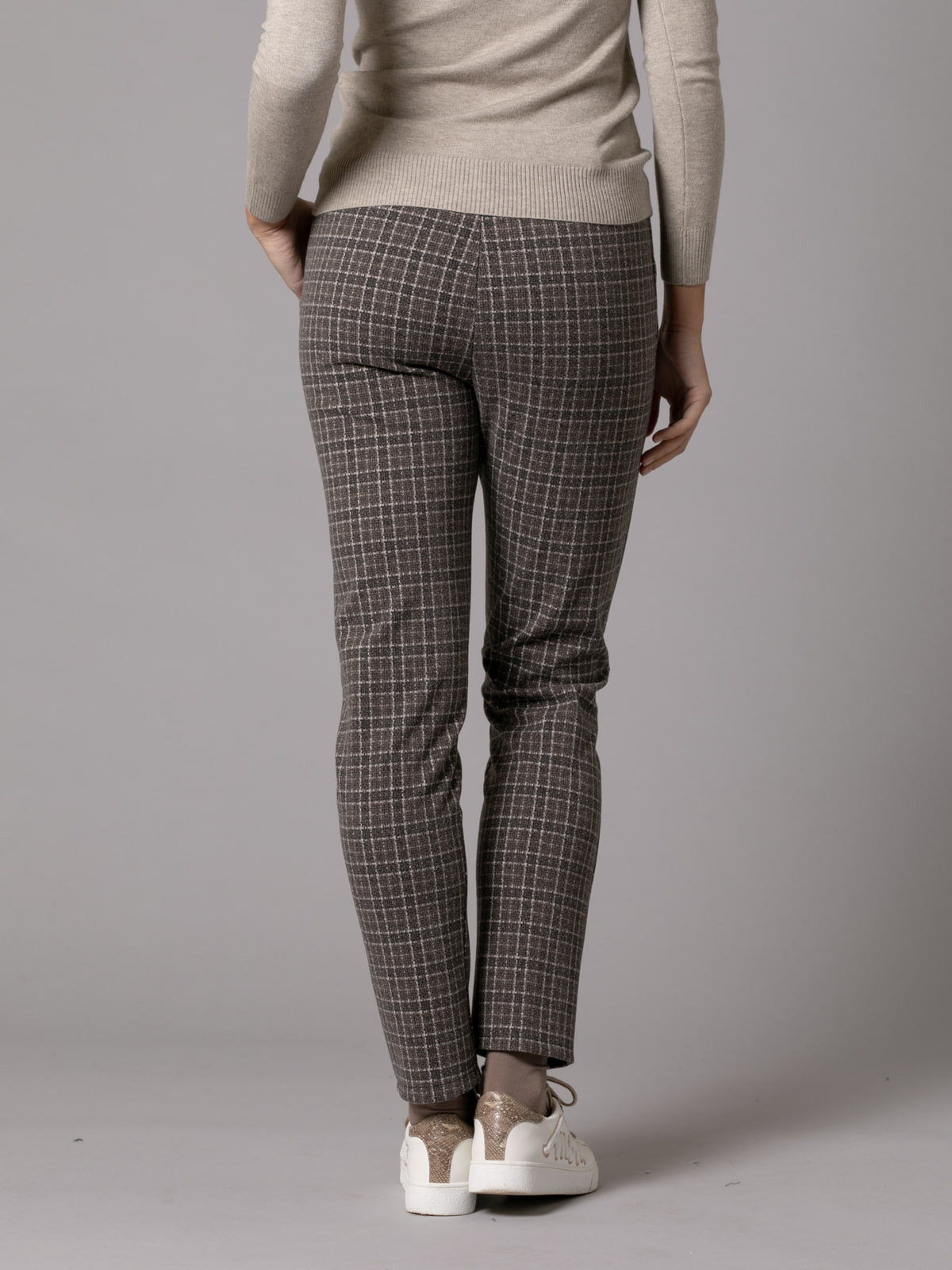 Slim fit soft checkered trousers  Marrón  colour