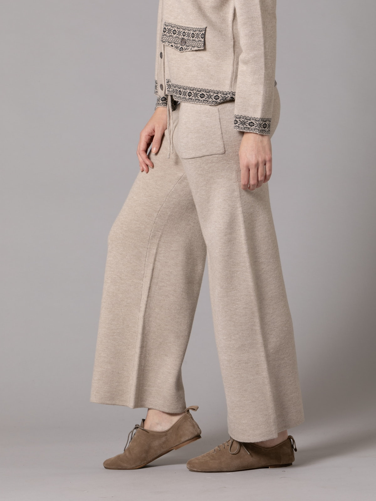 Soft knit pants with pockets  Taupe colour