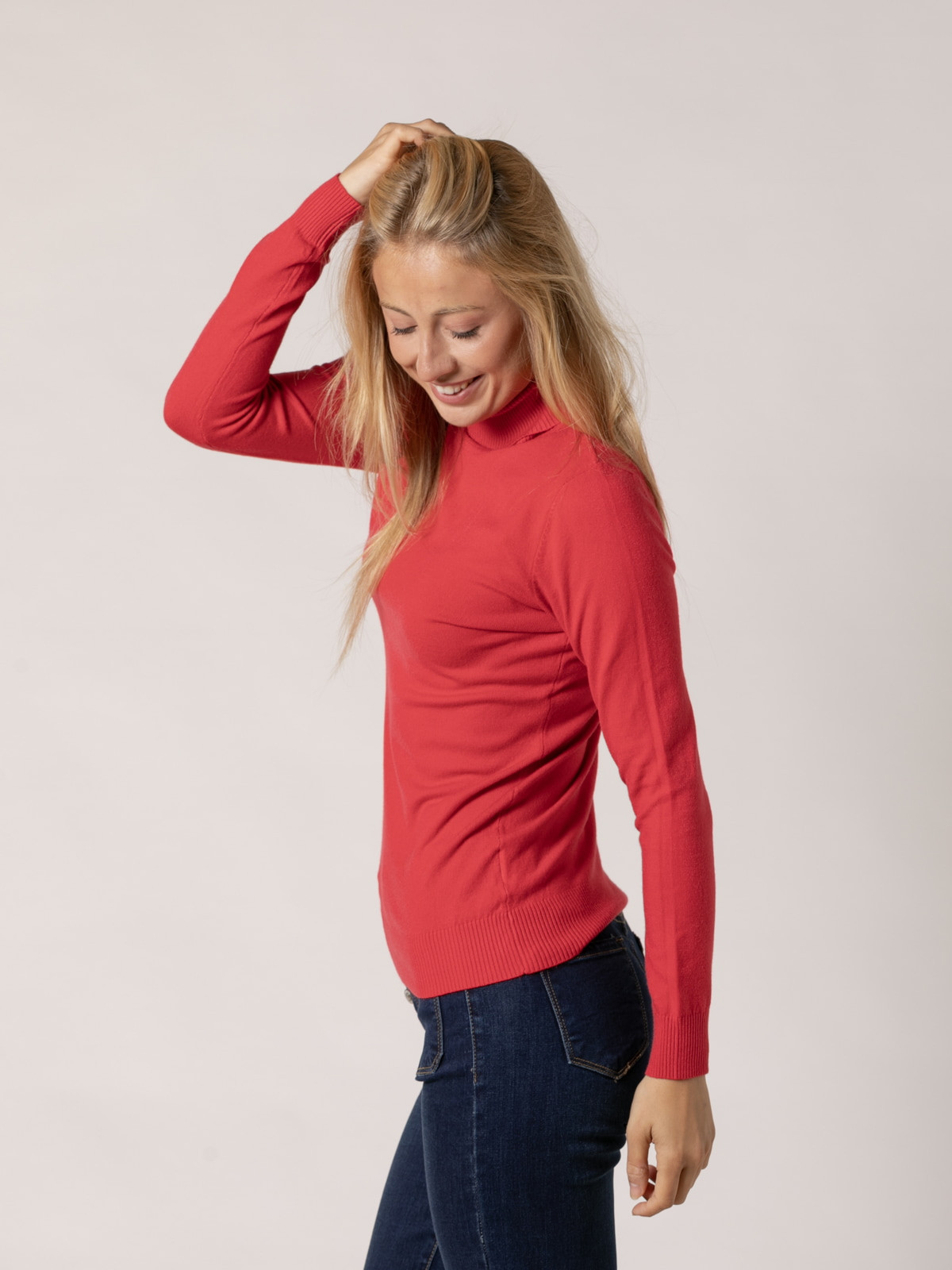 Light soft slim fit turtleneck sweater  Red colour