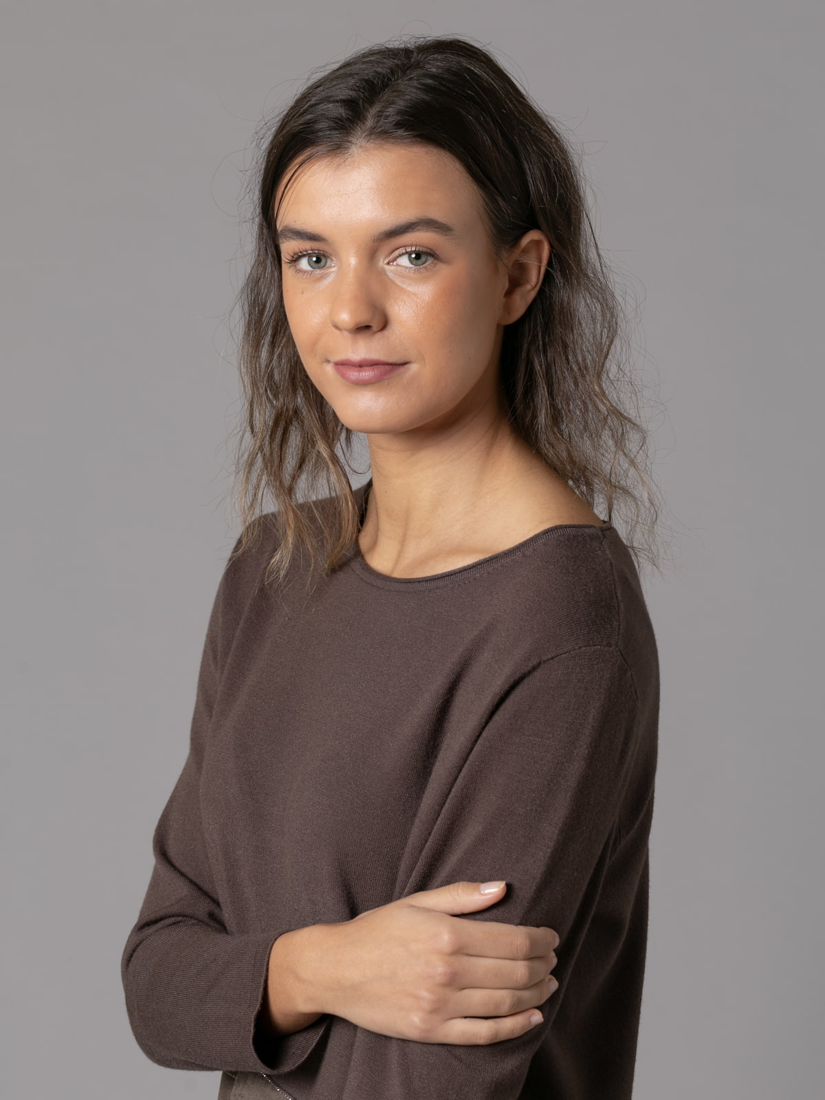 Soft trendy sweater with eco-leather detail on the hem  Marrón  colour