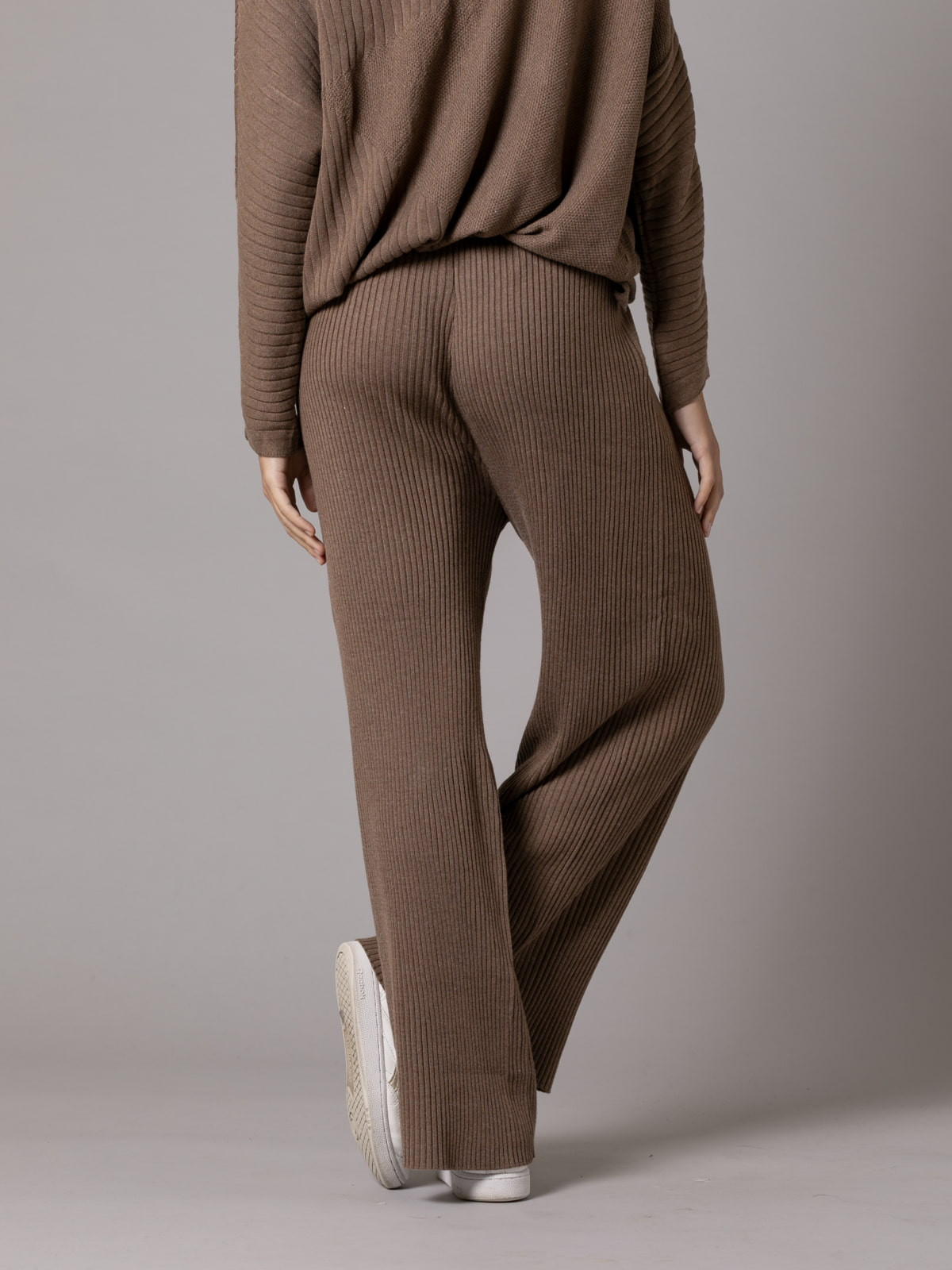 Soft ribbed knit pants  Camel colour