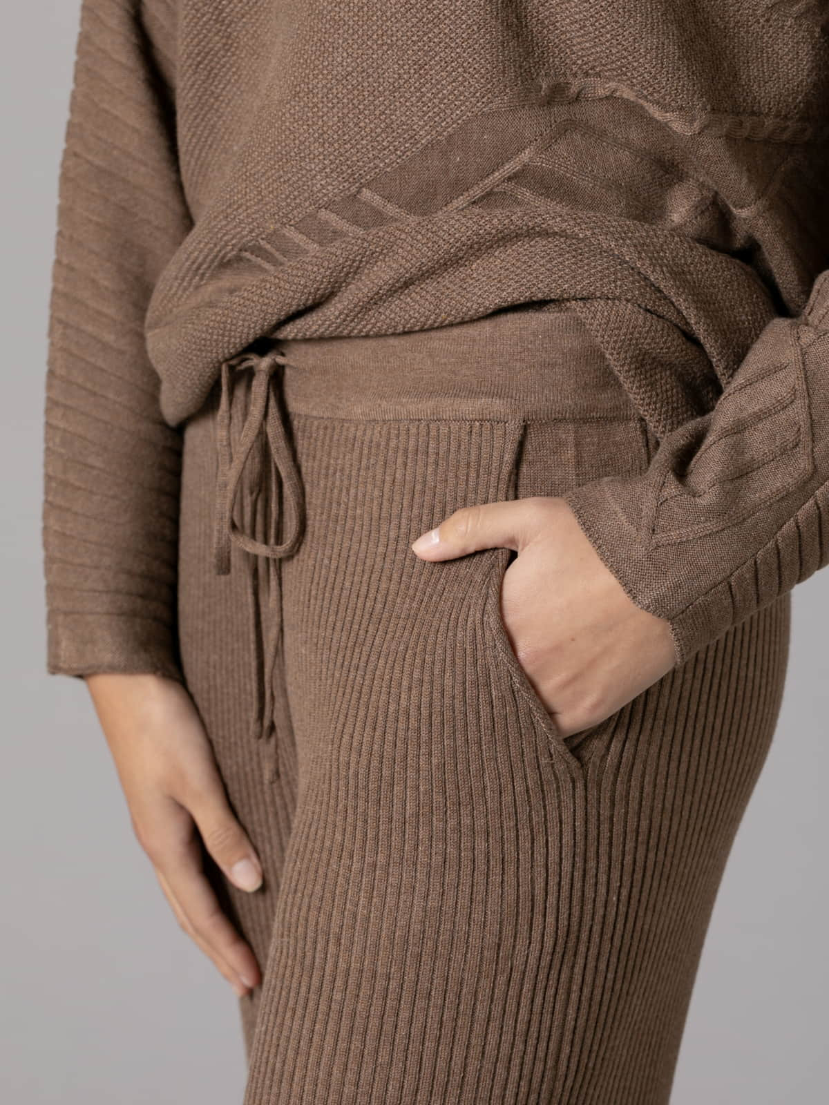 Soft ribbed knit pants  Camel colour