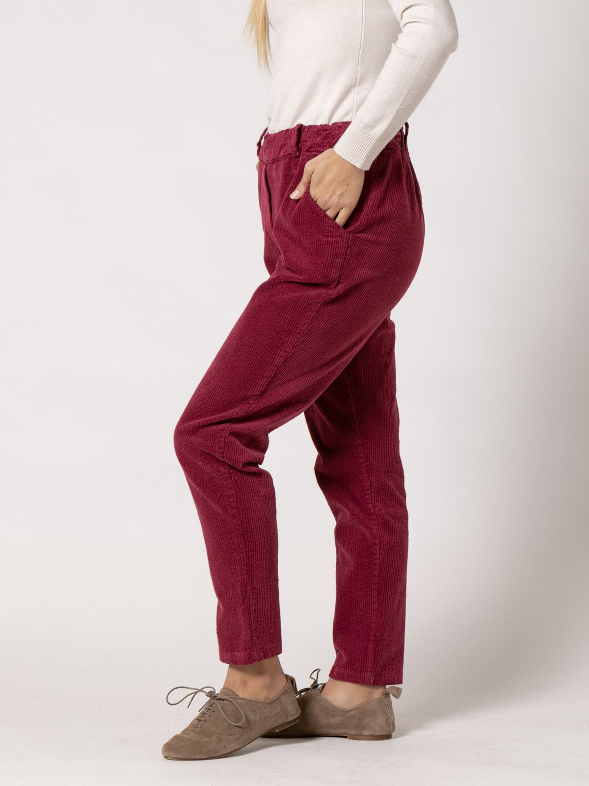 Casual design corduroy pants  cereza colour