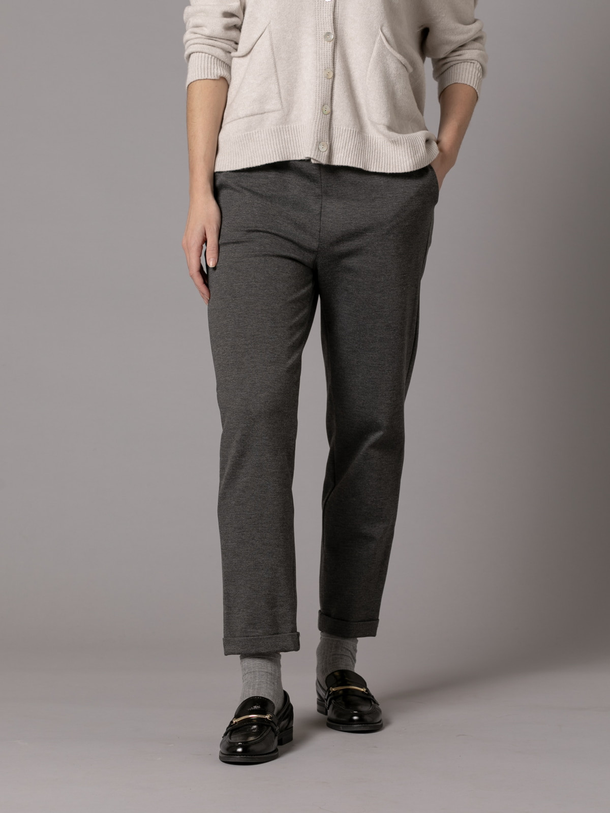 Pantalón confy soft color Gris Oscuro